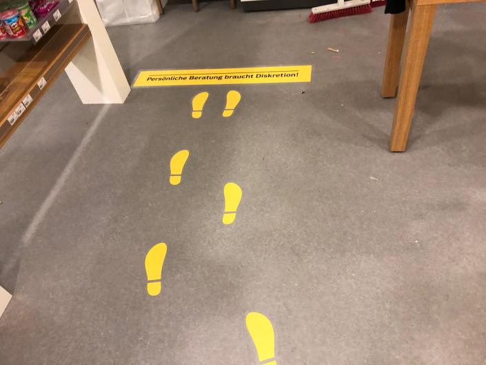 P0229 - Floor stickers